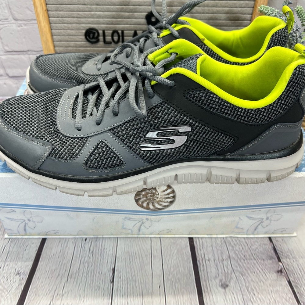 SKECHERS Lite-Weight Memory Foam Running Shoes